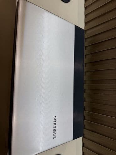 notebook samsung: Hec bir problemi yoxdu Intel Core i7 2 nesil Ssd 128 gb Hdd 500 gb — 2