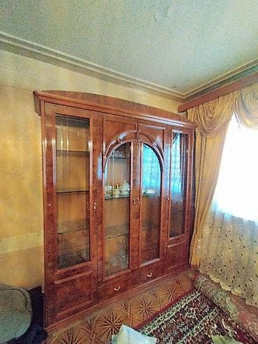 Şəkildə görünən əşyalar bütöv və tək şəkildə satılır. Qonaq otağı lalafo.az -da Şəkildə görünən əşyalar bütöv və tək şəkildə satılır. Qonaq otağı