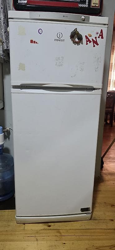 xoladelnik: Indesit iki qapılı soyuducu - Brend/model: Indesit (üstü soyuducu — 1