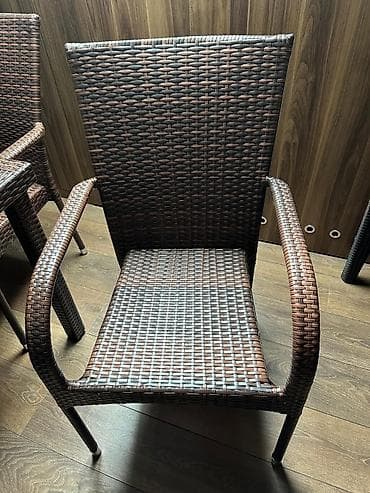 masaustu dest: Balkon üçün, İşlənmiş, Açılmayan, Dördbucaq masa, 8 stul — 8