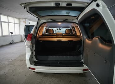 maqnit setka perde: Prado 2010-2015 arxa perdesi — 1