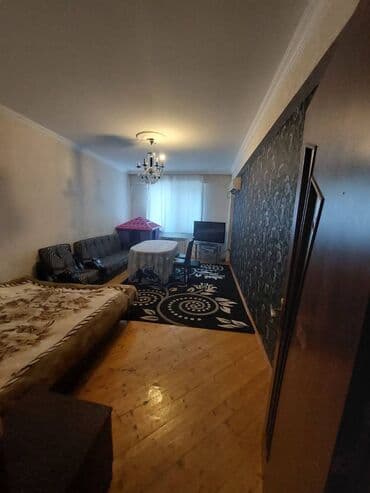 разин: Bakıxanov qəs., 3 otaqlı, Yeni tikili, 82 kv. m — 1