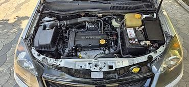 Opel Astra: 1.4 l | 2004 il 265000 km Hetçbek