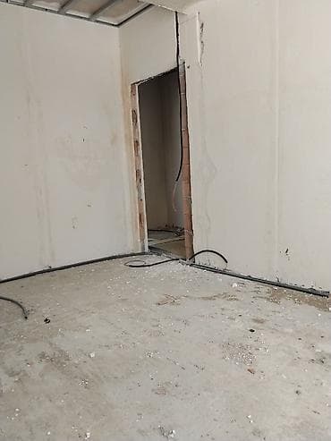 Salam.Elektrik yanina komekciler lazimdir.2 gunluk gelenler narahat