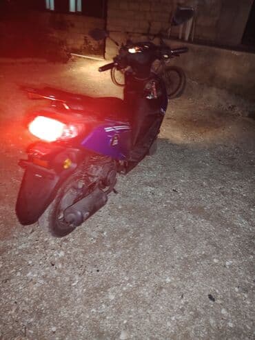 turbo moped: Mavi rəngli şəhər skuter/moped - Rəng: parlaq mavi, yanlarda “Zigzag” — 5