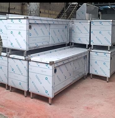 Paslanmayan poladdan (inox) sənaye tipli iş masaları və qida — 1