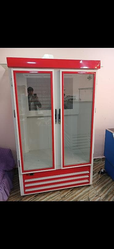 vitirin soyuducu type 0: 1400₼ ət uçun vitrin soyuducu 
Ünvan mehdiabad

8216 zeyno♥️.E — 1