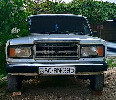2107 maşın: Maşın Şamaxda mator03 karopka 04 ili1990 sürülən maşındı razılaşmağ — 1