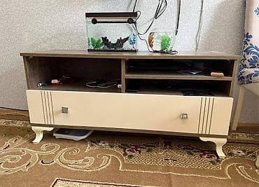 dus kabin: Qonaq otağı üçün şkaf və TV tumbası dəsti - Rəng: krem-bej tonlarda — 2