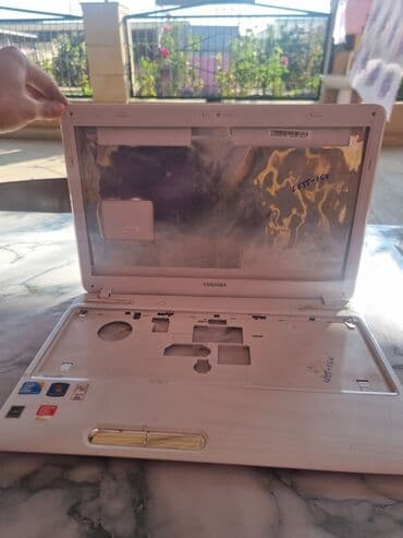 komputer korpusu: Toshiba L655-S5065 korpusudur Dahilində touchpad mövcuddur Bütün — 2