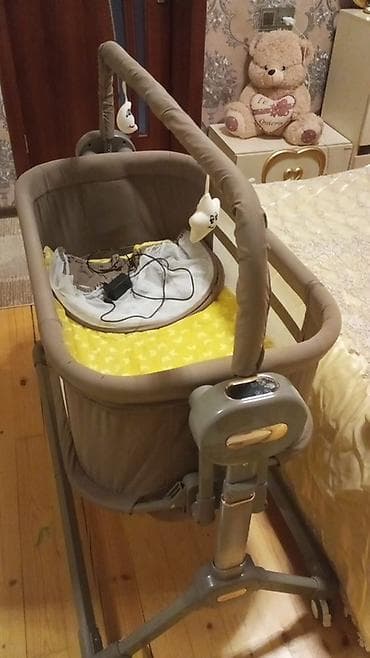 4moms baku: Oğlan və qız üçün, Dördbucaq, Beşik, Dəstsiz, Matras ilə, Yellənmə mexanizm ilə — 2