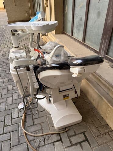 Tibbi avadanlıq: Stomatoloji stol satılır. Orta yararlı bütün əsas funksiyaları — 1