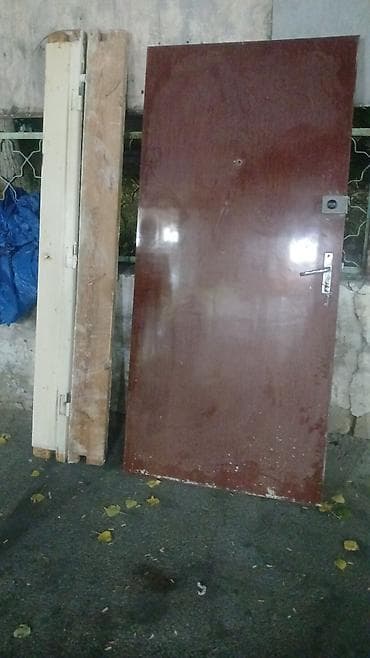 qapi taxda: Taxta giriş/qapı dəsti - Material: kütləvi taxta əsas, üzəri tünd — 2