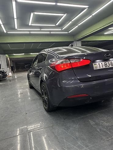 jeton satişi: Kia Forte: 1.8 l | 2013 il Sedan — 2