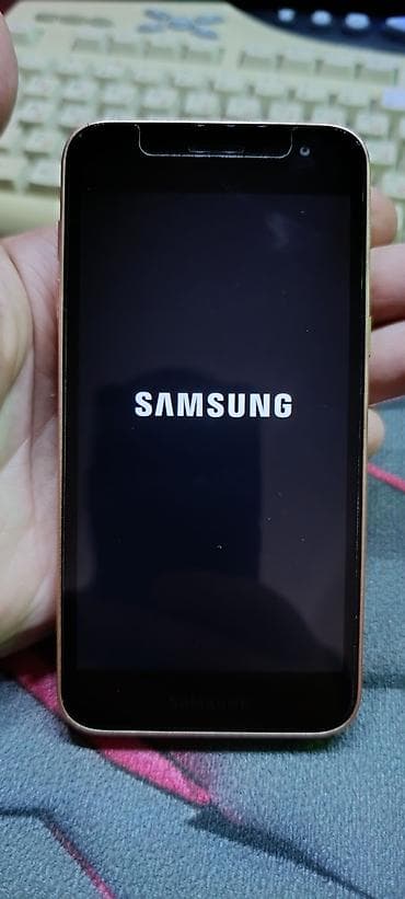 j2: Samsung Galaxy J2 Core, 8 GB — 1