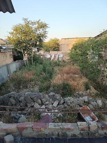 20 mine evler: 3 otaqlı, 2 kv. m, Təmirsiz — 2