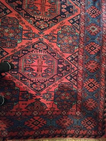 qədimi kilim: Qırmızı-mavi tonlarda əl toxuması xalça - Naxış: Mərkəzdə iri — 3