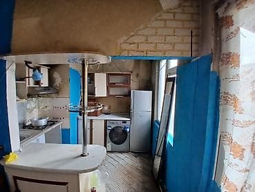 menzil satisi: 3 otaqlı mənzil — əlverişli yerləşmə və yüksək potensial Kərpic binada — 3