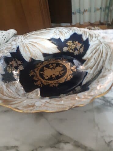 tort bisirmek ucun qablar: Tort və şiriniyyat qabı — 1