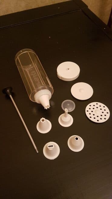 tort ata ucun: ○ Tort bəzəmək üçün böyük şpriz ○ Təzə. Pribaltika istehsalı — 2