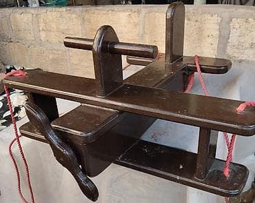 Taxta yelləncək–təyyarə formasında - Material: möhkəm ağac