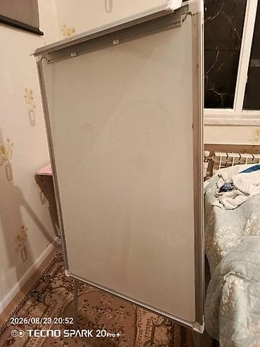 Flipchart daska satilir ayaqlari ustunde olur uzunu 85 eni 55 az — 1