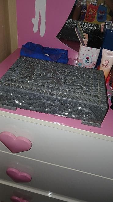 Bəzəkli saxlama/qutu – əl işinə bənzər naxışlı, qranit-effektli boz