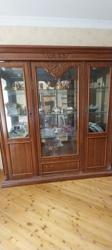 islenmis kvadrasikl: İşlənmiş, Dolab, Komod, Malayziya — 1