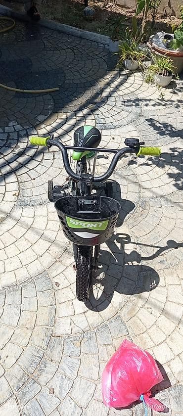 velosipe: İşlənmiş Dörd təkərli Uşaq velosipedi 12", sürətlərin sayı: 10, Ödənişli çatdırılma, Ünvandan götürmə — 3