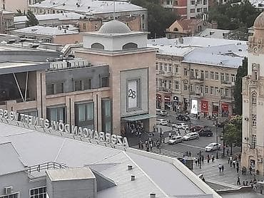 28 Mall və 28 m/s ətrafında mənzil - Ünvan/yer: şəhər mərkəzi, 28 — 2