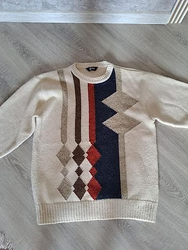 de facto sweatshirt: Sviter 10 manat qalindi olcusu 2XL — 2