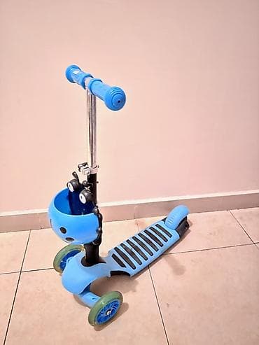 Мопеды, скутеры: Uşaq skuterı – 3 təkərli, mavi rəng Xüsusiyyətlər: - Ön hissədə 2 — 2