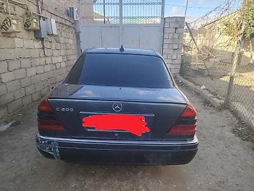 Su nəqliyyatı: Mercedes-Benz C 200: 2 l | Sedan — 2