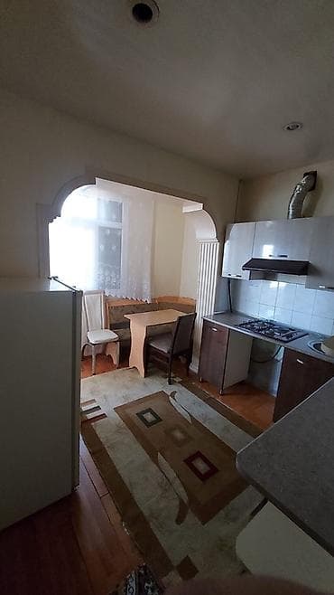elimler kiraye: Satış üçün işıqlı mənzil. - Plan: 3 otaqlı, ayrı-ayrı otaqlar, uzun — 6