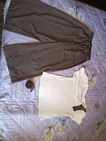 Одежда на выход. Размер: 36. Состояние: отличное; ни разу не надето