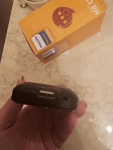 nokia 2720 fold: Philips düyməli mobil telefon. (poverbank kimide istifade oluna — 5