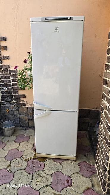indesit холодильник: İndesit no frost soyuducu 200 Azn. Evden satişdi.Tam işləkdir heç bir — 2
