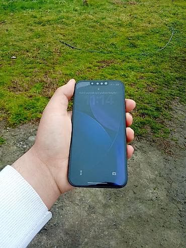 IPhone 13, 128 GB, Qara, Face ID