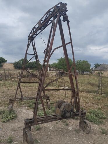 traktor t 25: Karofkası ideal. qoşqusu heyetdedi. biraz qaynaq işine ehtiyyac var — 4