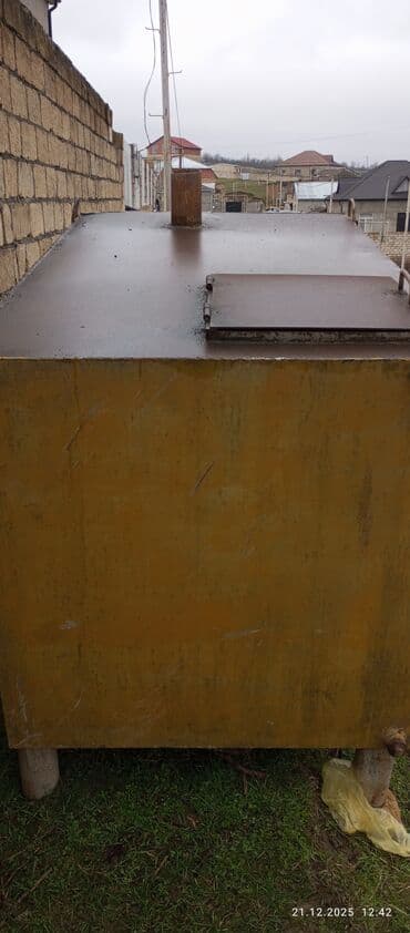 Bak, Metal, 2000 l l