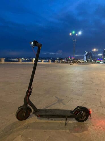 детский скутер: Б/у Электросамокат 11", 501 - 750 Вт, 16 - 25 км/ч — 2