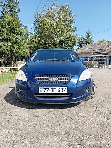 bmw 20 pin: Kia Cee’d hatchback - Kuzov: 5 qapılı hatchback, tünd mavi rəng - — 5