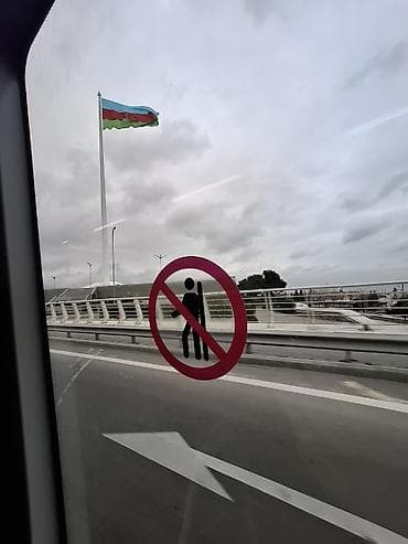 Iş axtarram uygun iş olsa davam edə bilərik. oğlanam