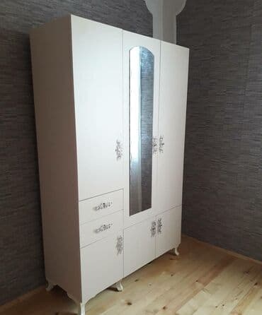 taxtanin qiymeti: Yeni, Açılan, 3 qapılı Düz dolab, Dolab-asılqan — 15