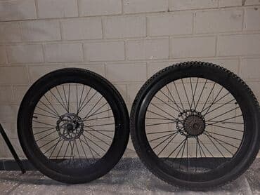 velosiped əyləc: Velosiped üçün nəzərdə tutulmuş iki ədəd qara təkər. Təkərlər diski — 1