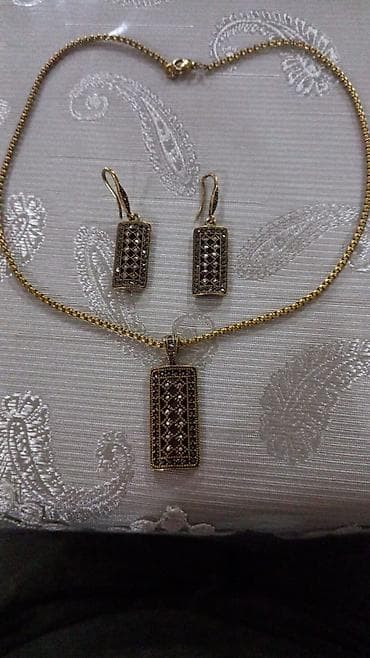 Komplek təzədir.Qutusu da var