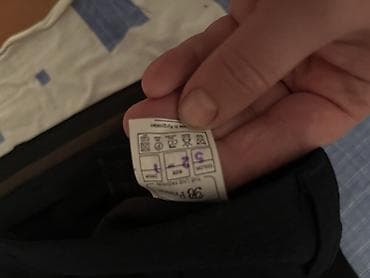 apple watch series 1: Kişi ücün paltarlar satılır. 1 ədət 30 manata. Az geyilib. Pencək 56 — 10