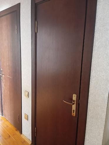 qapı şüşəsi: Qapi 90/203 sayi 6.eded 3 şüşeli 3 şüşesiz.zamok petle nalicnik hamsi — 3