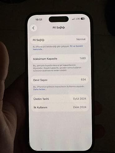 apple airpod: IPhone 16, 128 GB, Qara, Face ID — 3