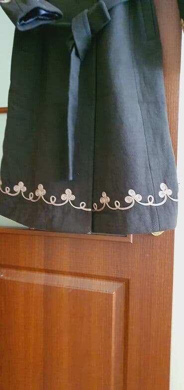 qadınlar üçün təbii dublyonkalar: Palto 40 razmer. yaxwi veziyyetde — 3